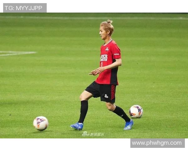 留辫子的足球明星如何在绿茵场上展现独特风采与个人魅力